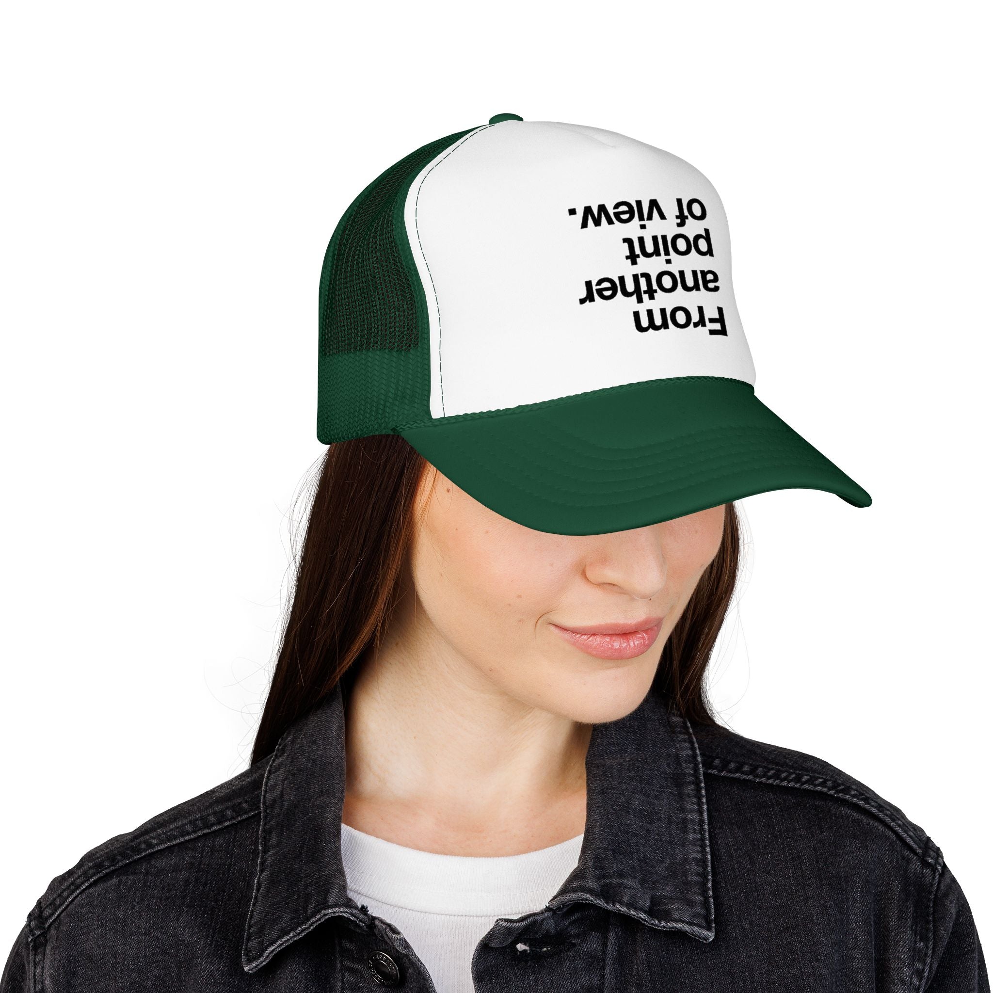 "Desde otro punto de vista." Gorra de camionero